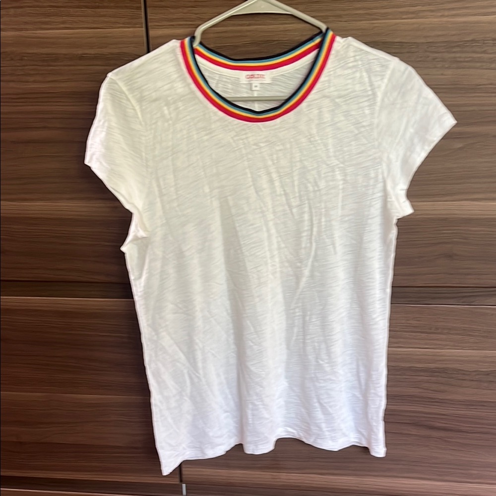 Goldie Lewinter cap sleeved T shirt, rainbow neckline Size M